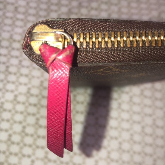 Louis Vuitton Monogram Wallet - Picture 7 of 10